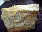 铜矿石下向分层充填采矿法